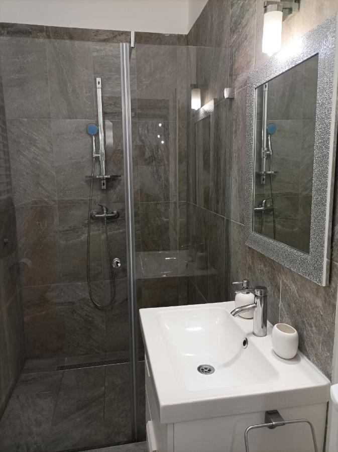 Dolce Vita Lux Budapest Ngoại thất bức ảnh