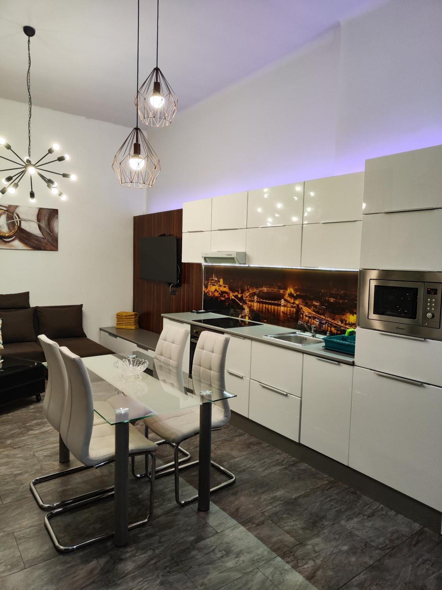 Dolce Vita Lux Budapest Ngoại thất bức ảnh